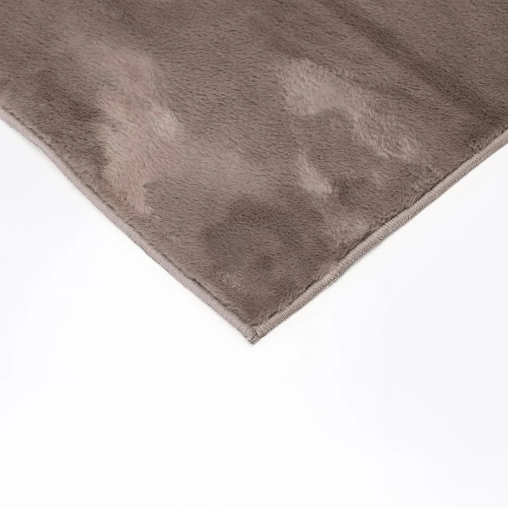ARIEL FAUX FUR RUG