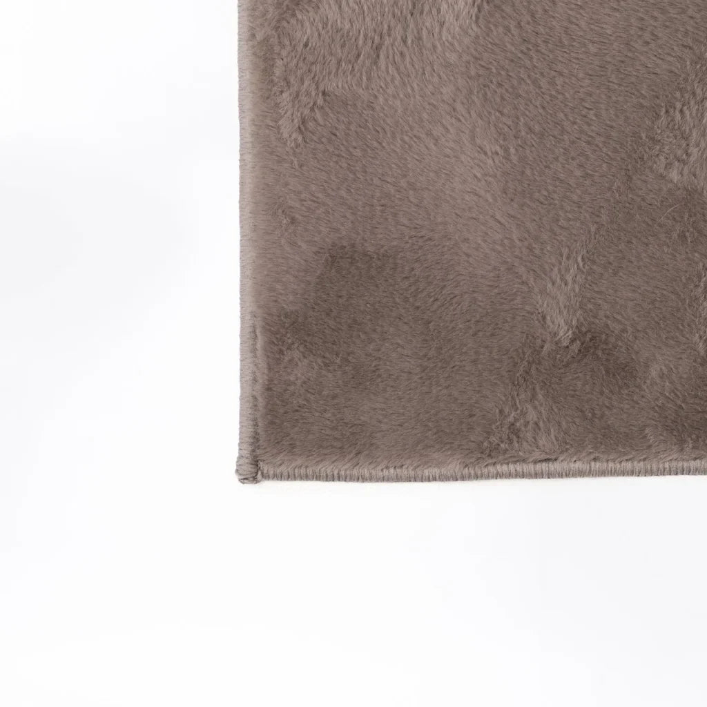 ARIEL FAUX FUR RUG